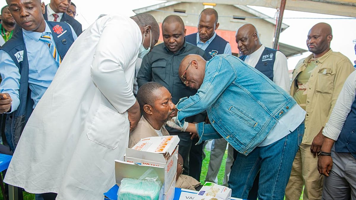 DR Congo launches Ebola vaccinations as outbreak accelerates