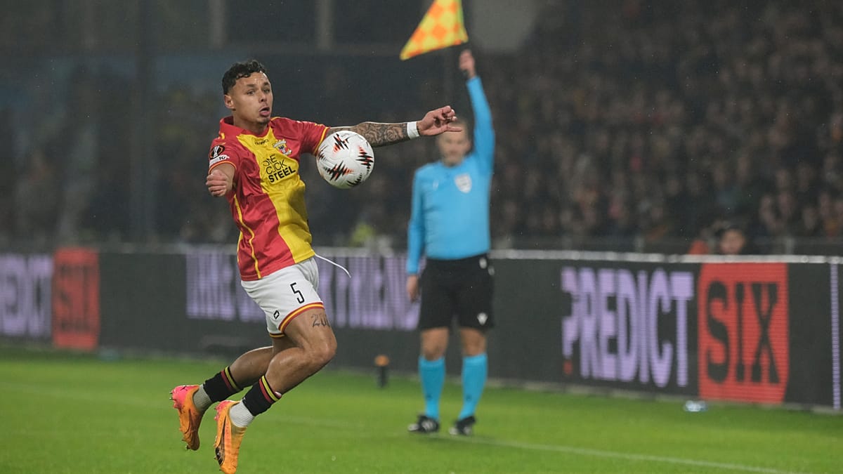 Dutch Eredivisie Faces Mass Replay Threat Over Player Passport Dispute