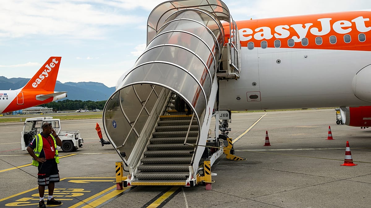 easyJet accepts €6.6bn Apollo takeover, keeping EU ownership limits