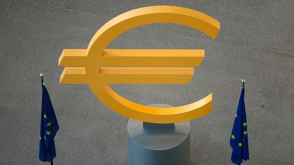 ECB Holds Rates at 2% as Stagflation Fears Mount Across Eurozone