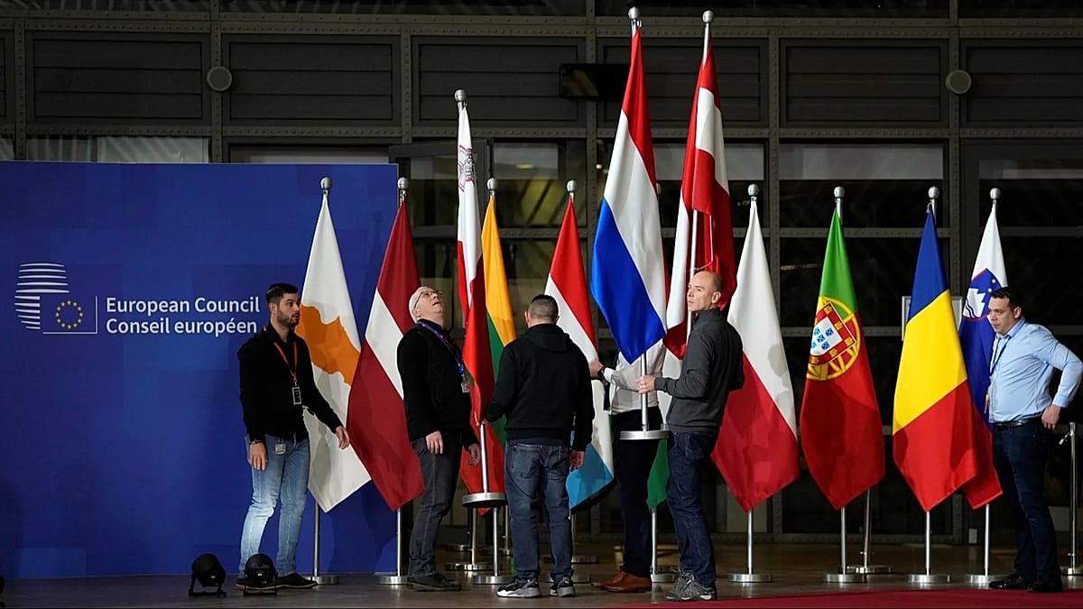 Eleven EU states push to curb foreign policy vetoes