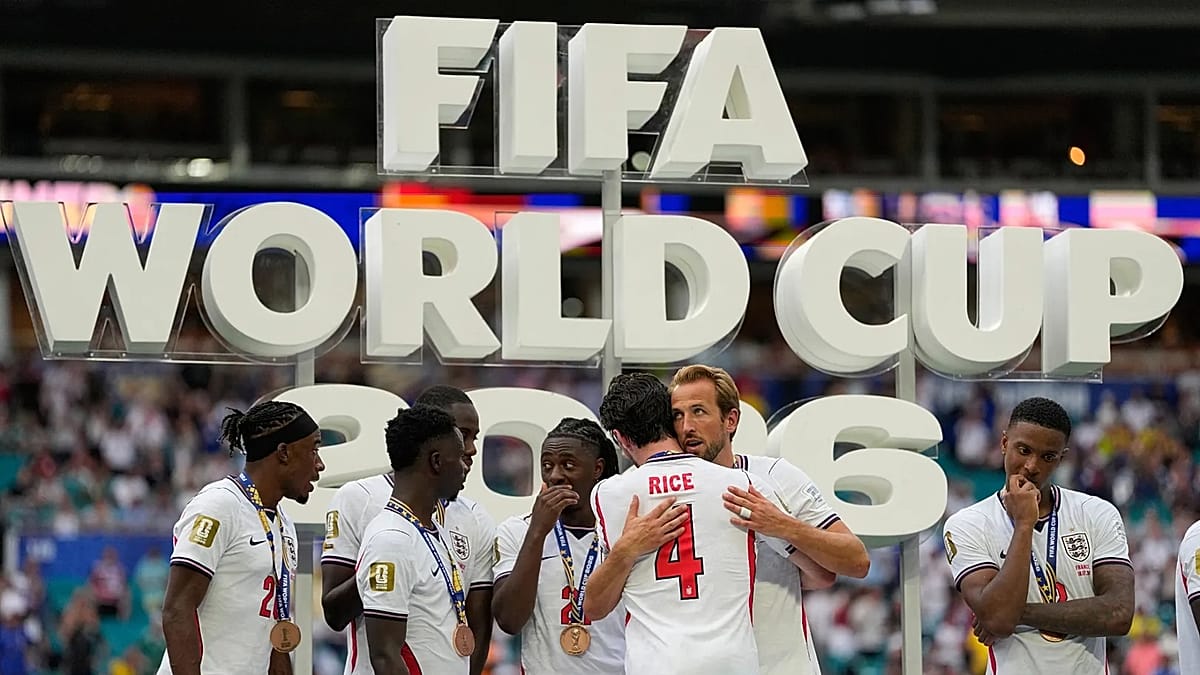 England Edges France 6-4 in Record-Breaking World Cup Third-Place Match