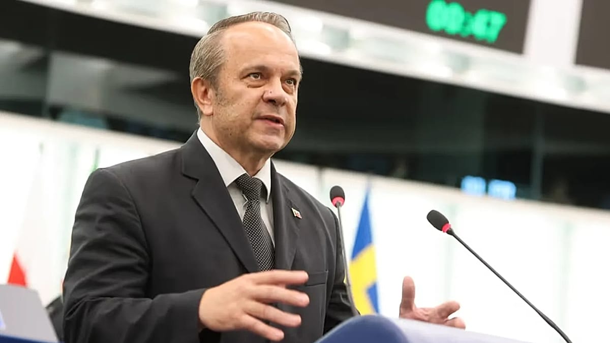 EPP Weighs Sanctions Against Slovenian MEP for Far-Right Event Appearance