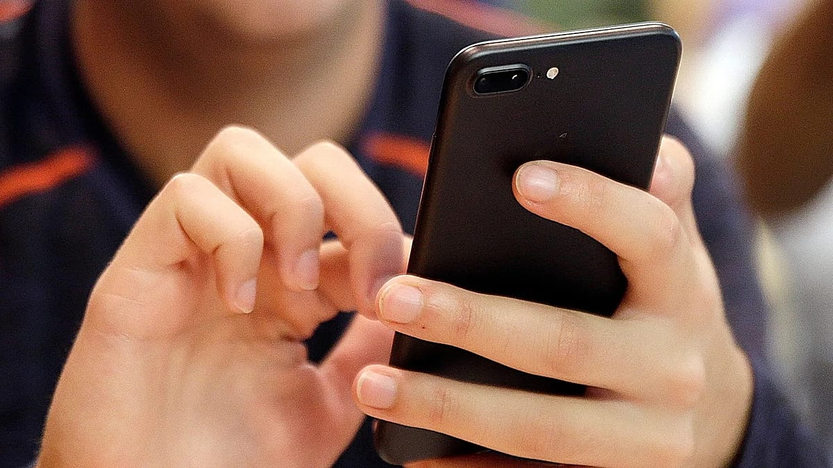 EU AI transparency rules now apply to everyday users