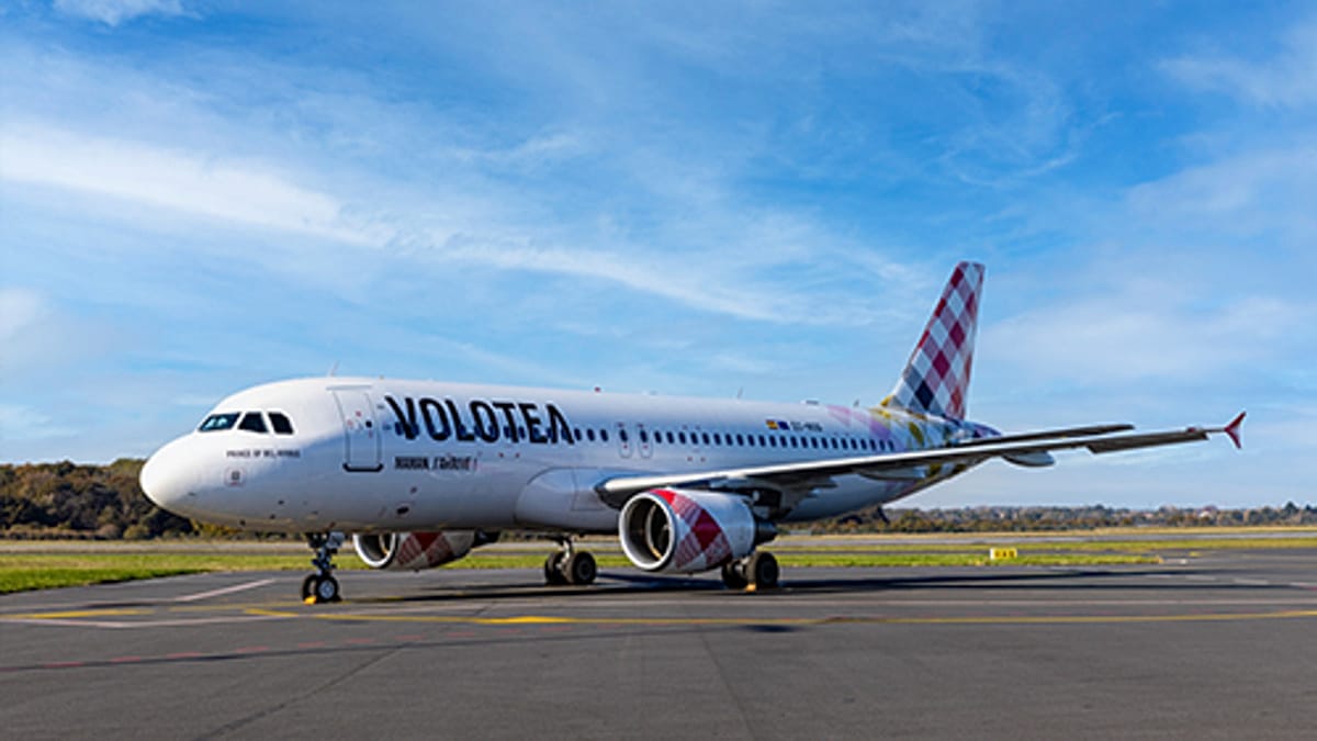 EU Bans Airlines from Adding Fuel Surcharges After Ticket Purchase
