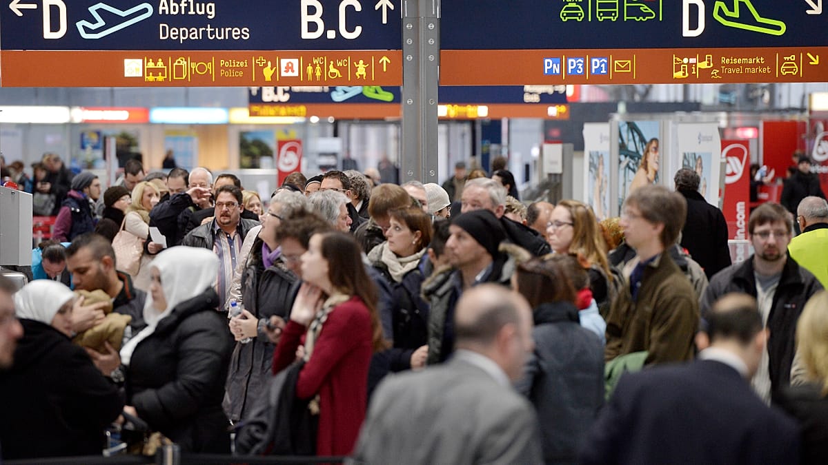 EU border checks tighten as EES flexibility ends on 6 September