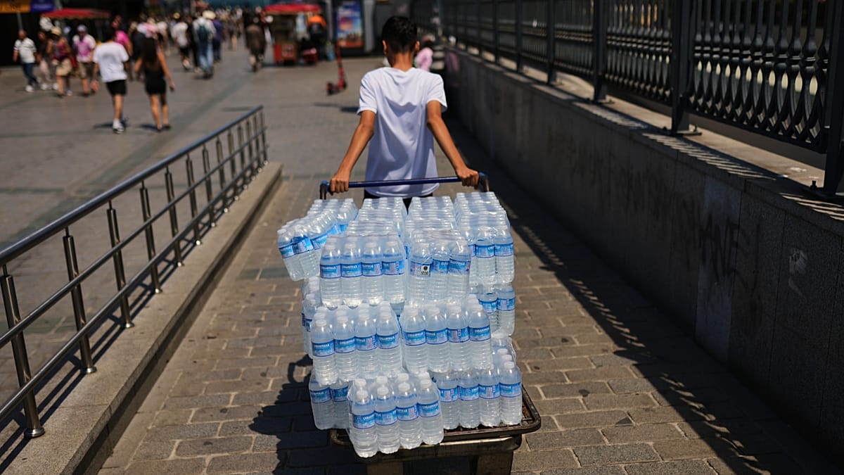 EU Bottled Water Multipack Ban: Fact Check on Viral Claims