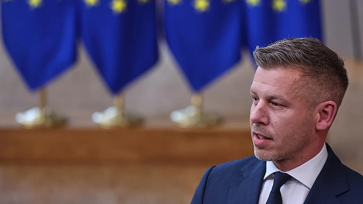 EU Commission Approves Hungary's Revised €10bn Recovery Plan as New PM Debuts at Summit
