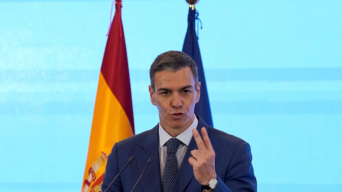 EU Commission Backs Spain on Pension Fund Use, MEPs Demand Clarity