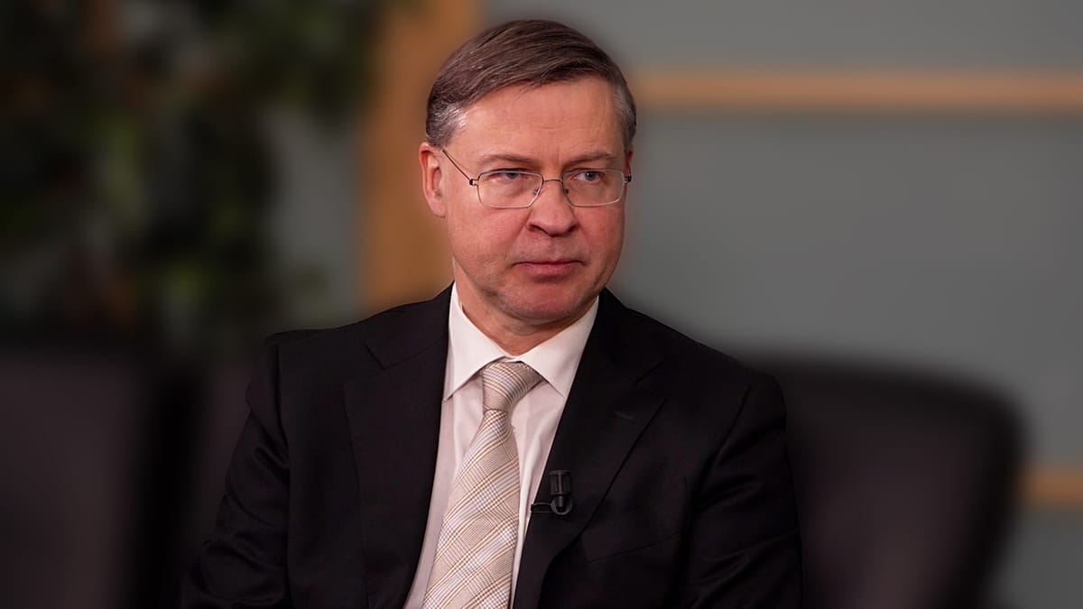 EU Economy Chief Rules Out Return to Russian Gas and Oil Amid Energy Crisis