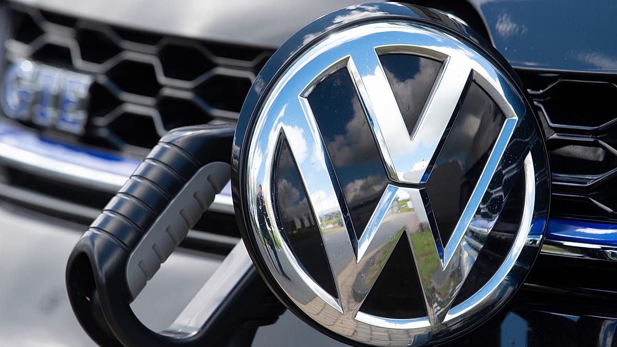 EU electric car sales surge 63% as Chinese brands expand market share