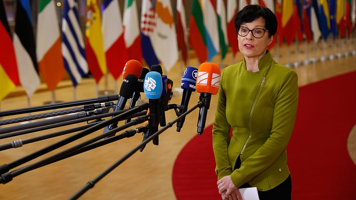 EU enlargement chief unveils plan to break accession deadlock