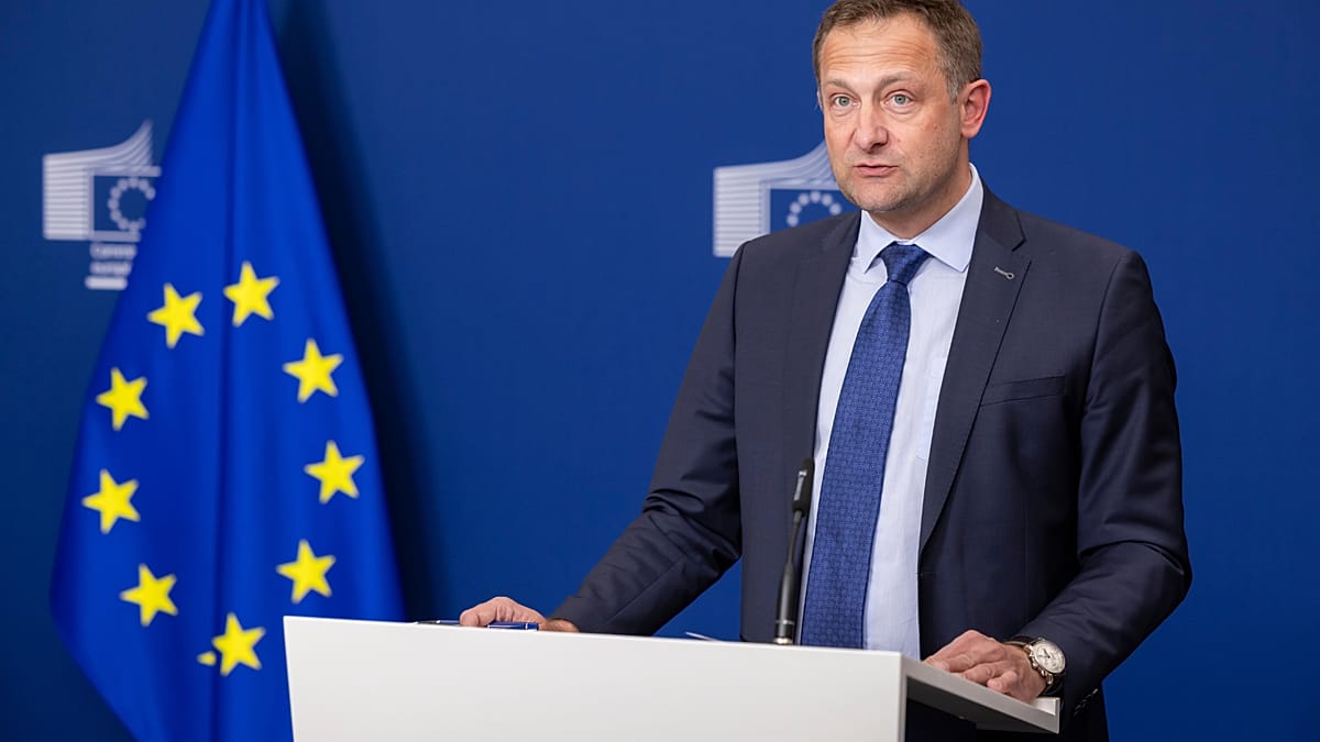EU Fertiliser Plan Retains Carbon Border Tax Amid Farmer Cost Concerns
