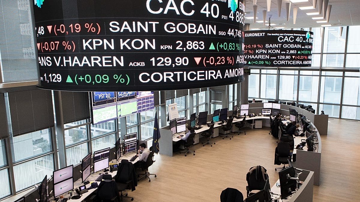 EU finance ministers back stronger ESMA to unify capital markets