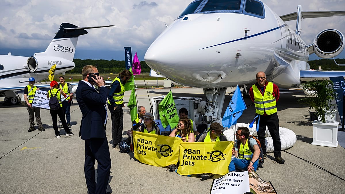 EU Green MEPs Call for Temporary Ban on Private Jets Amid Energy Crisis