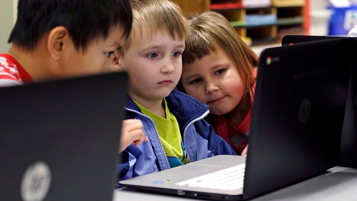 EU Pursues Unified Digital Age Limits as Member States Forge Ahead