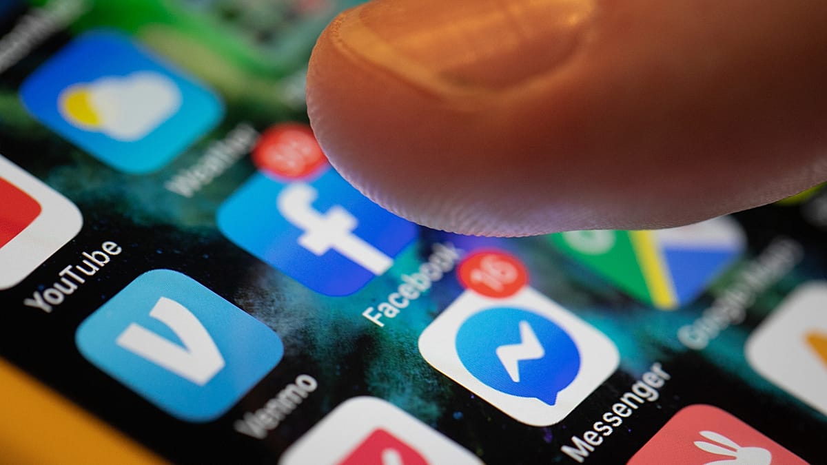EU Revives 'Chat Control' Law, Sparking Privacy Backlash Over Mass Surveillance Fears