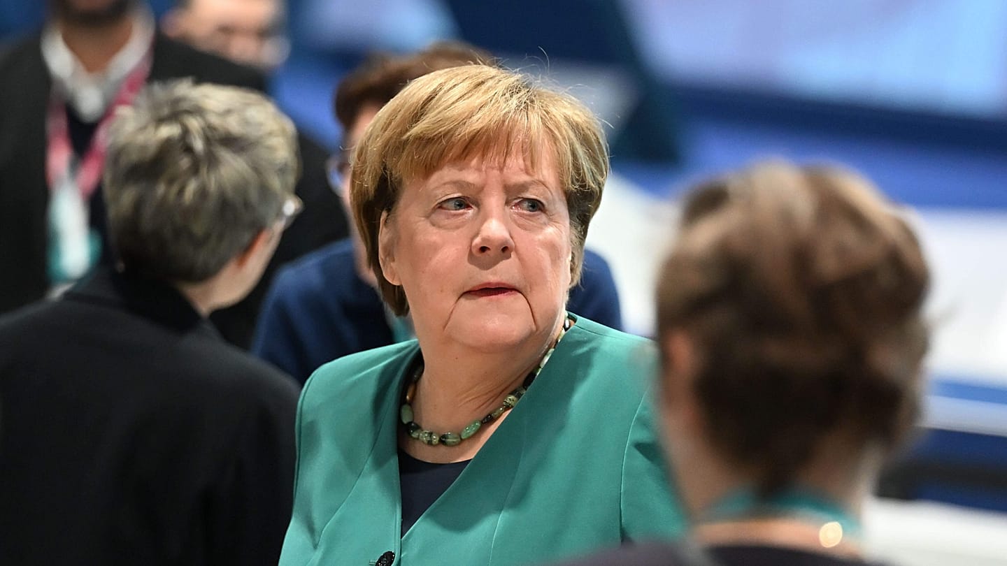 EU's New Order of Merit for Merkel Signals Stability Amid Transatlantic Strains