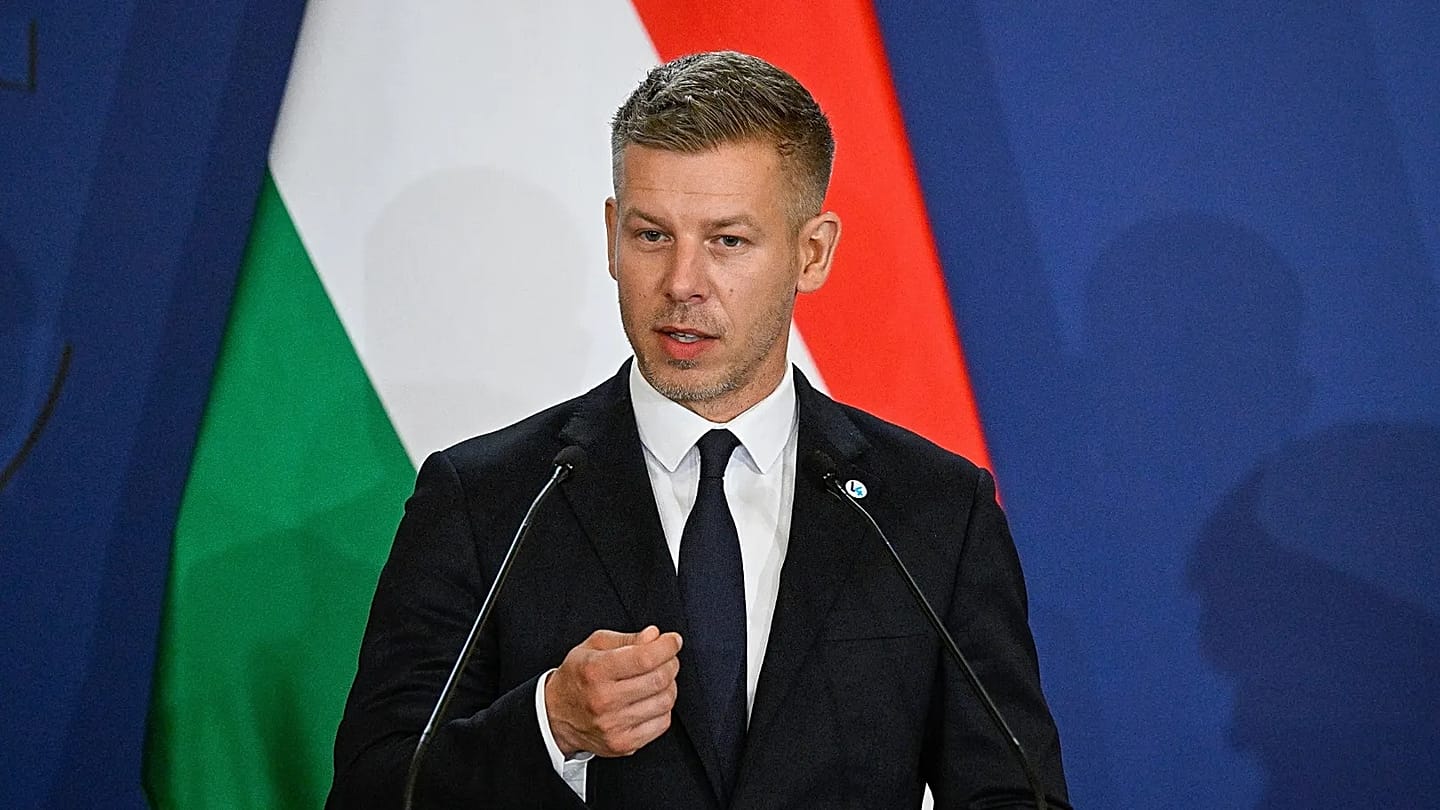 EU Trims Ukraine Accession Ambitions as Budapest Blocks Progress