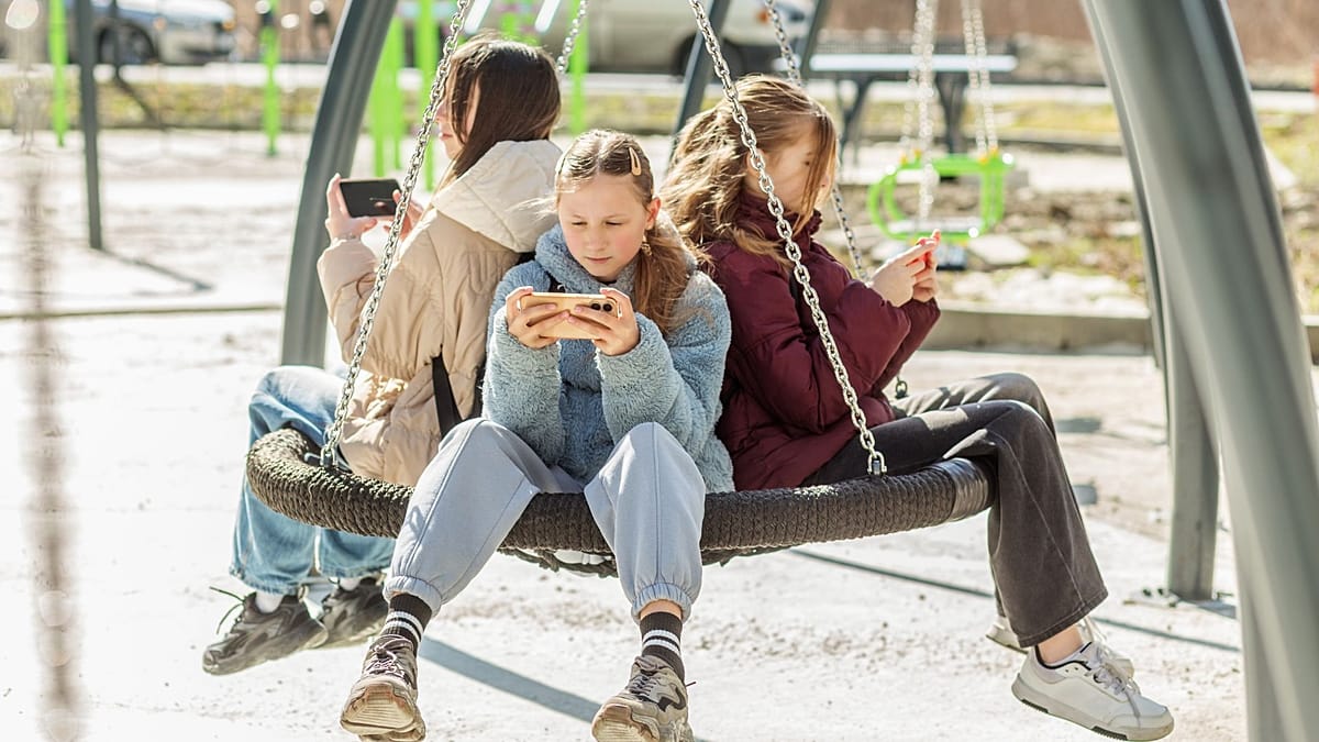 EU Unveils Free Age Verification App to Protect Children Online by 2026