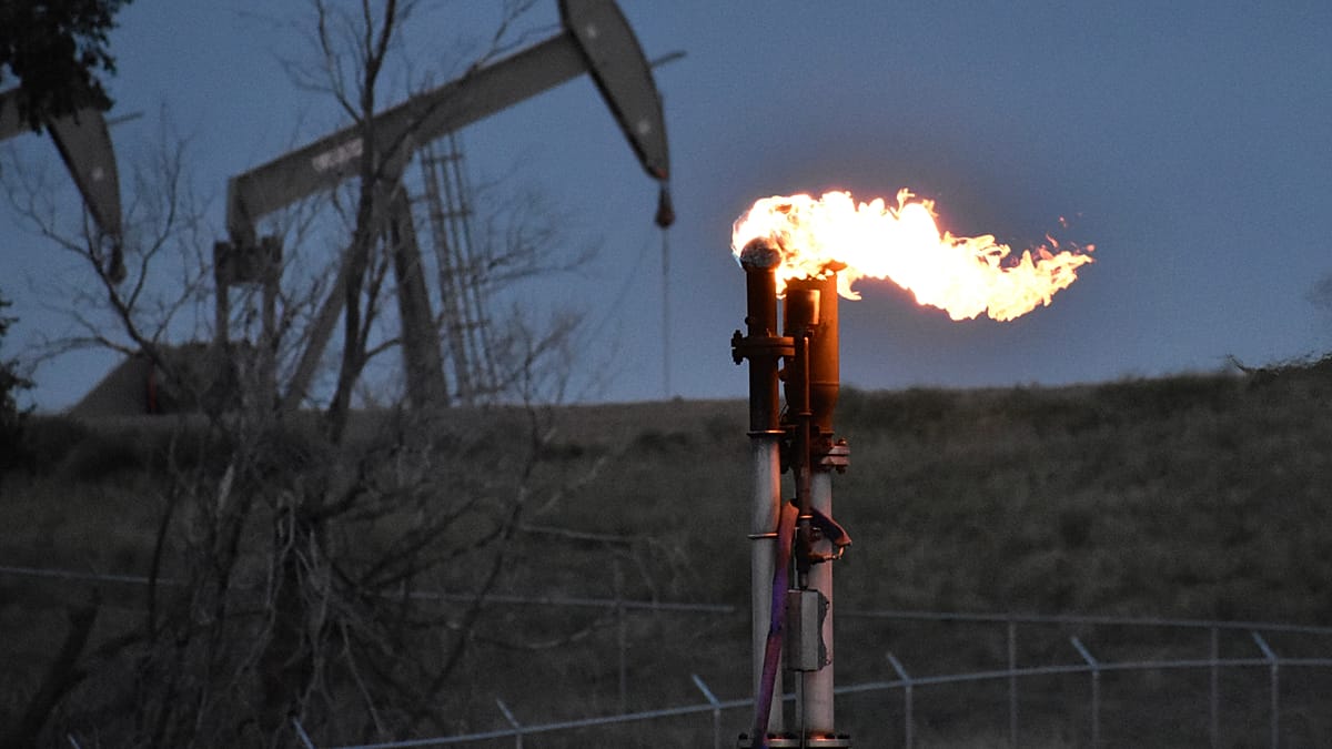 EU Weighs Suspending Methane Penalties to Shield Energy Supply Amid Crisis