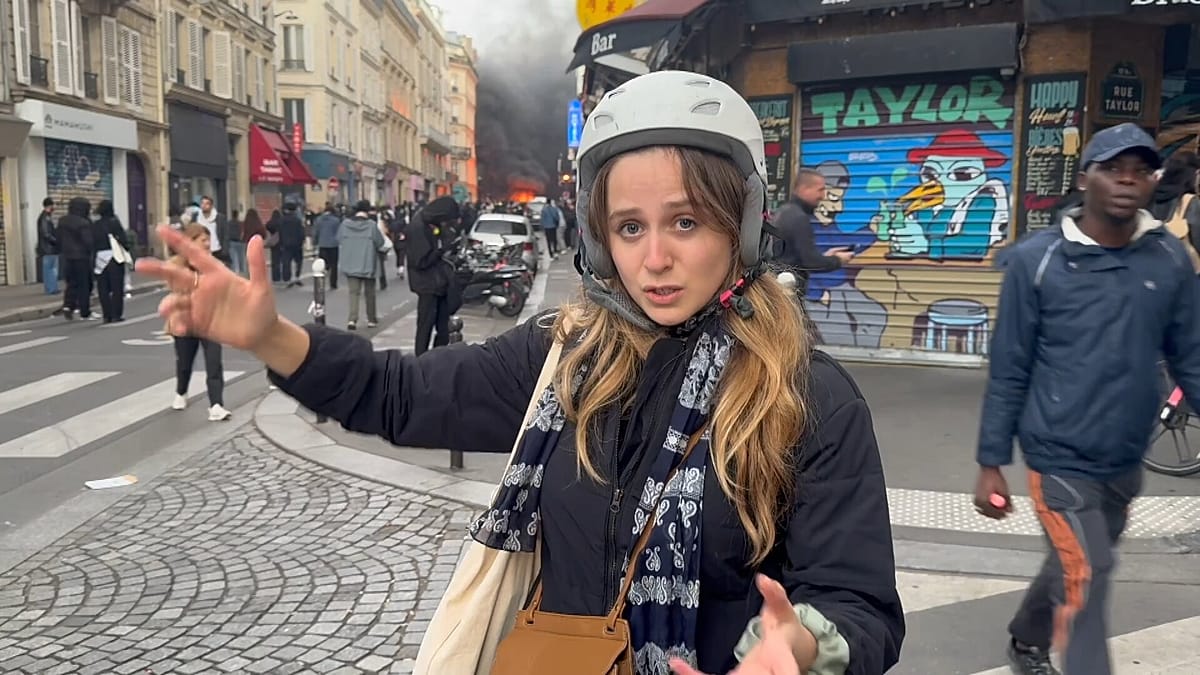 Euronews journalists attacked by masked looters during Paris protests