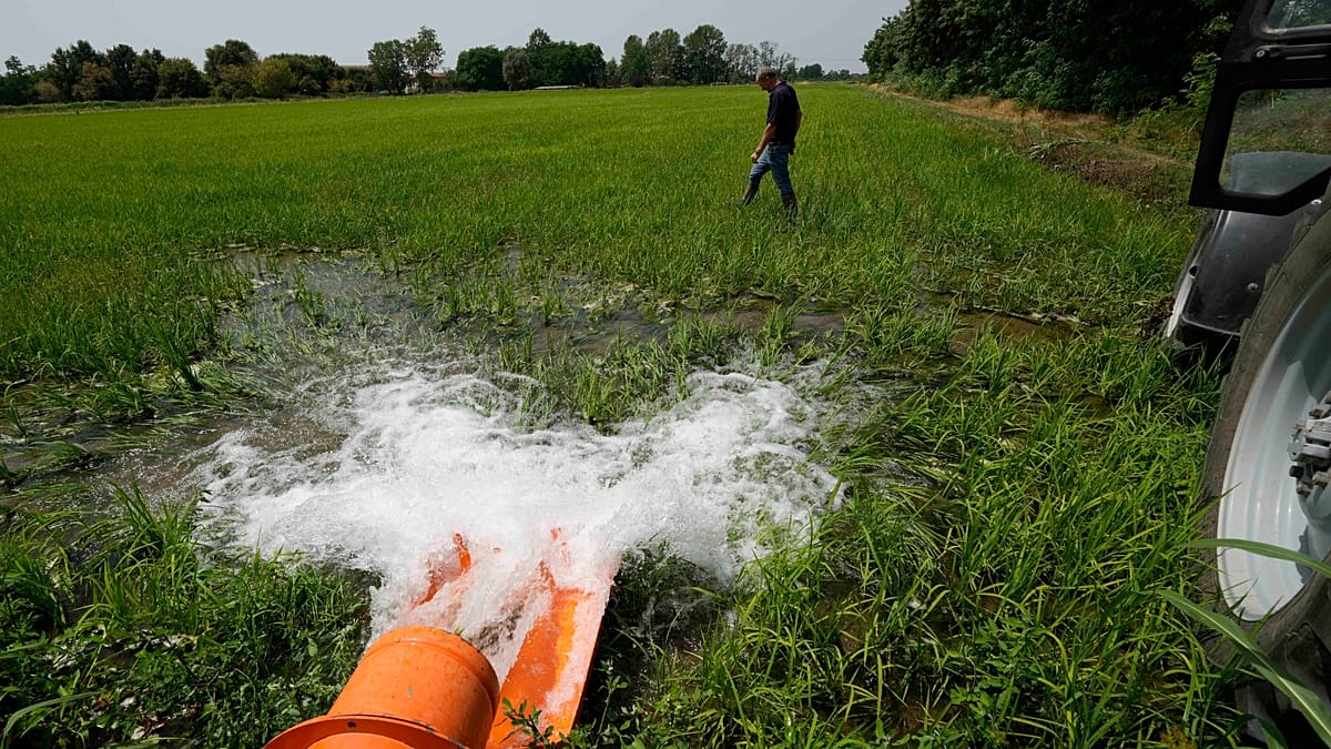 Europe's aging pipes waste a quarter of treated water—can AI plug the leaks?