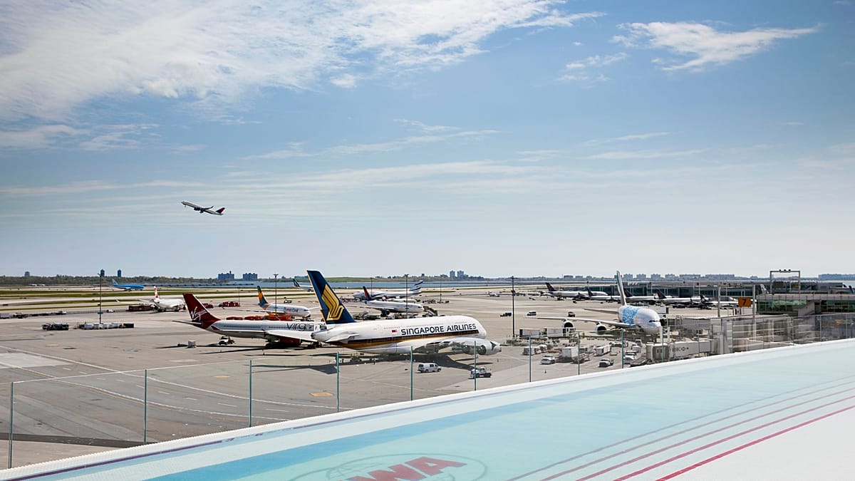 Europe's Best Airport Hotels for Runway Views: Where Layovers Become a Pleasure