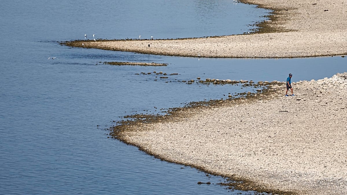 Europe's Largest Underground Water Reserve Under Threat from Pollution