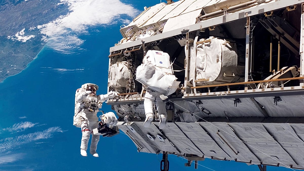 European Study Finds Astronauts' Brains Retain Earth's Gravity Memory in Space