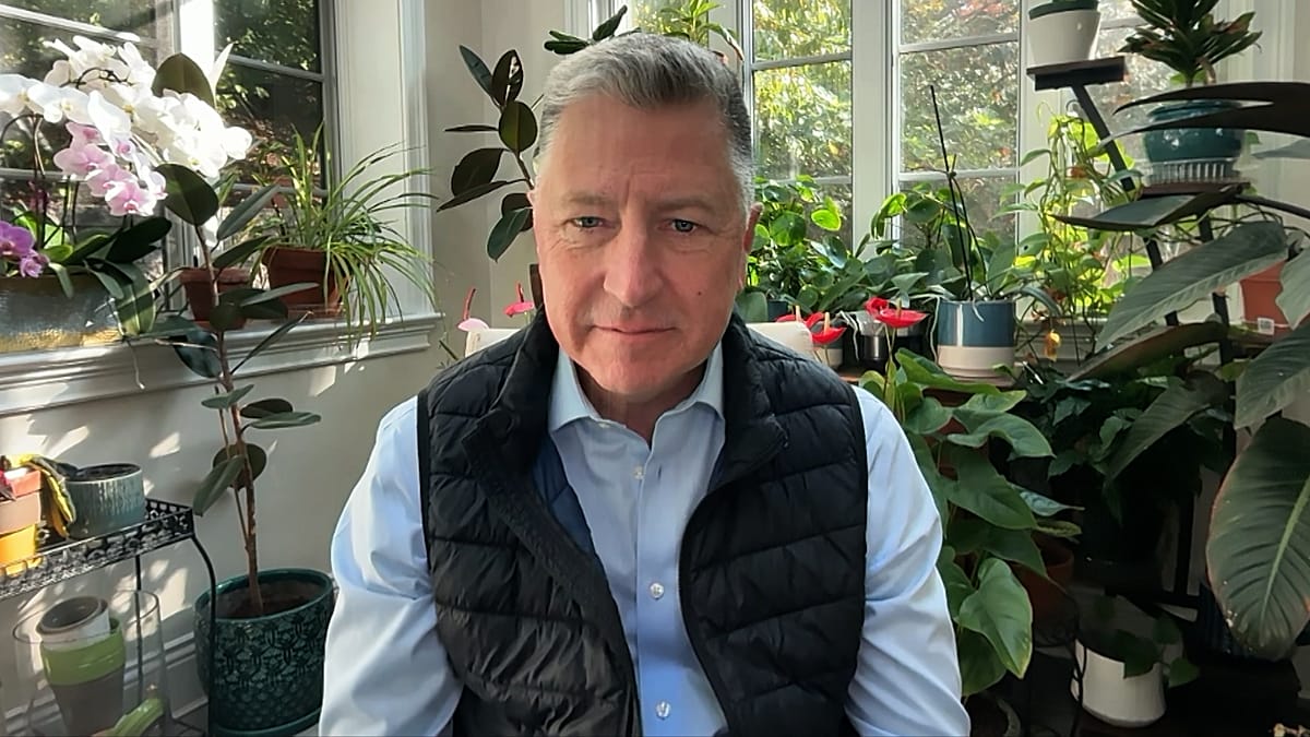 Ex-NATO envoy: Trump's Ukraine missile delay tied to midterm fears