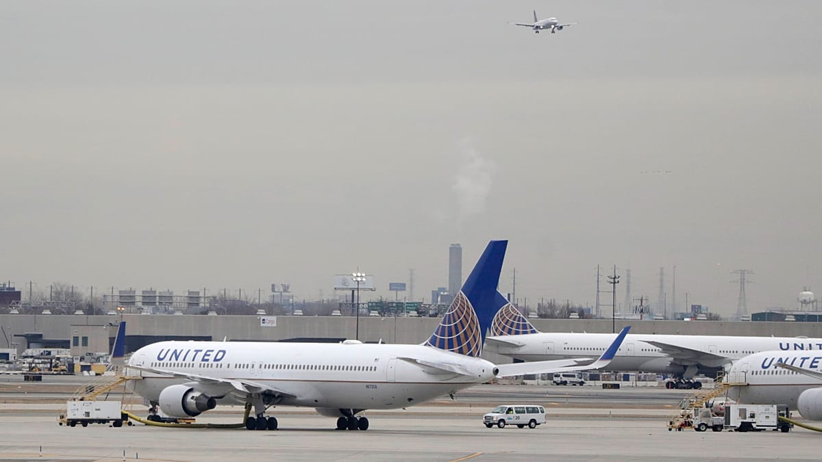 FAA equipment failure halts flights at six US northeast airports