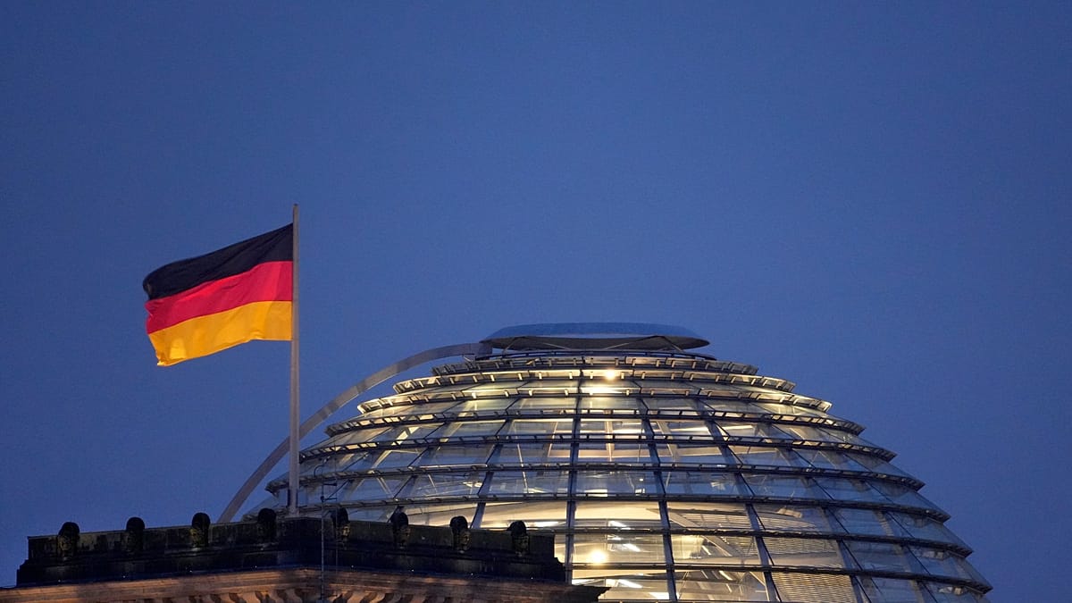 Fake News Campaign Targets Germany's East-West Divide Ahead of State Elections