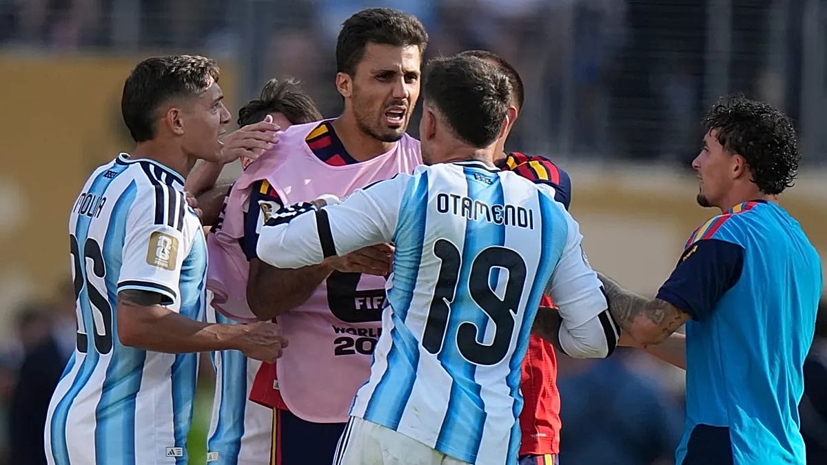 FIFA Probes Argentina Over Post-Final Clashes and Political Banner