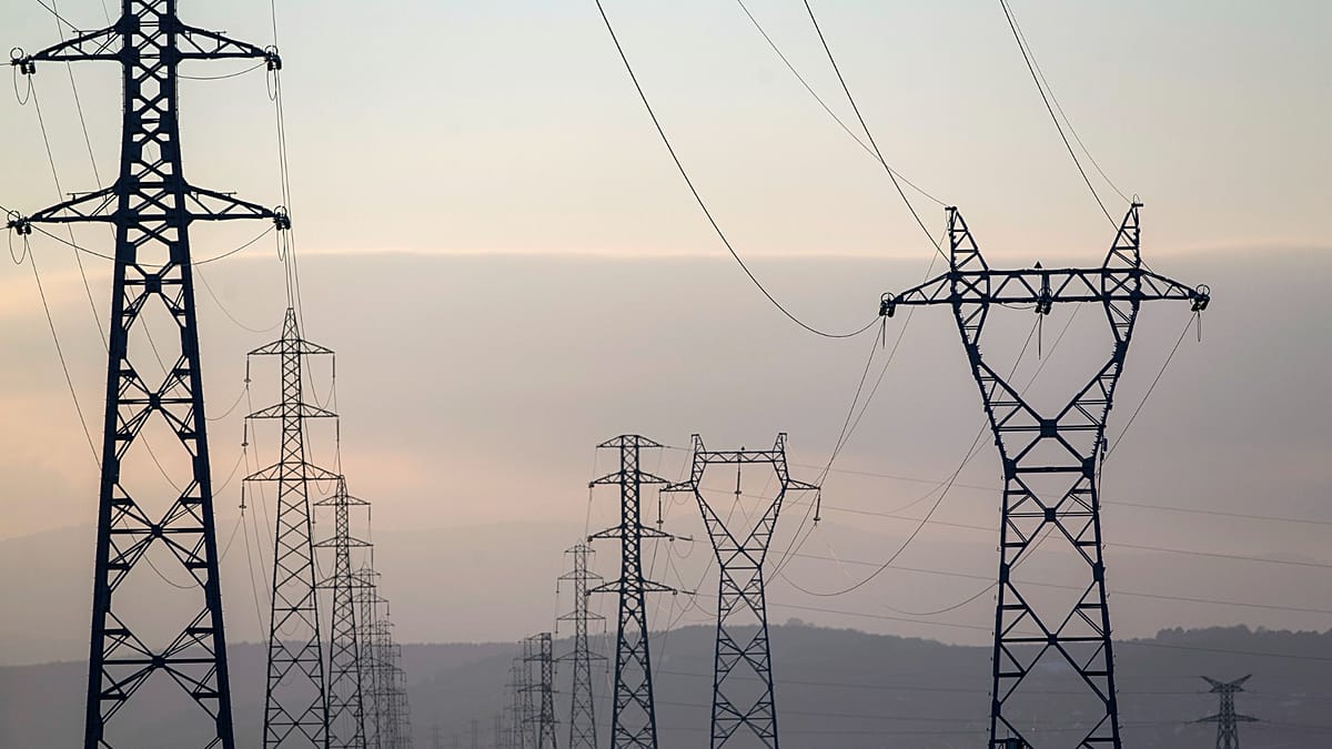 Five EU States Resist Brussels' Centralized Grid Plans, Push Regional Approach