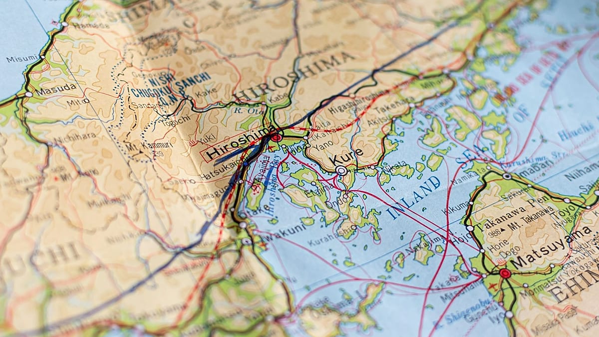 FlightQ: A New Suite of Geography and Aviation Puzzles for European Travel Enthusiasts