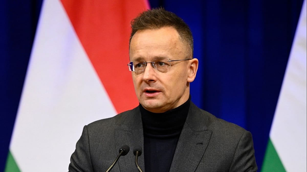 Former Hungarian Foreign Minister Szijjártó Quits Parliament for BYD Role