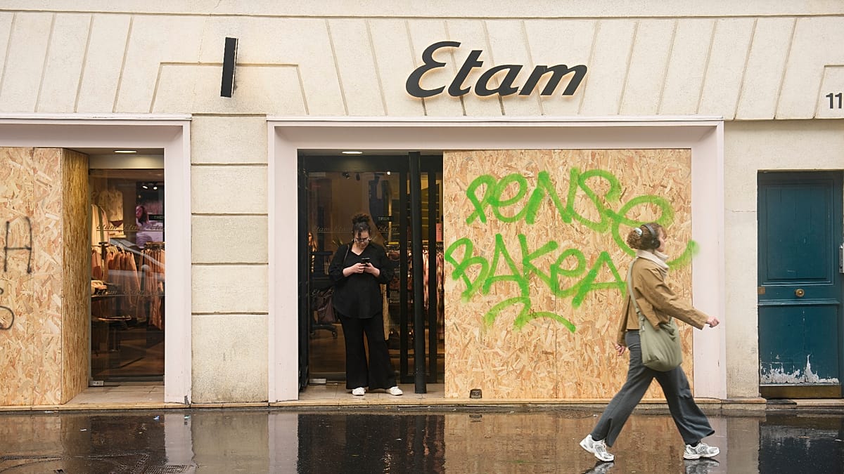 France braces for new protests as Paris route dispute escalates