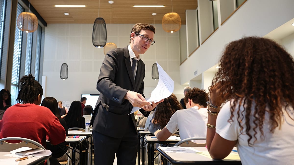 France Proposes Morning Baccalaureate Exams as Heatwaves Intensify