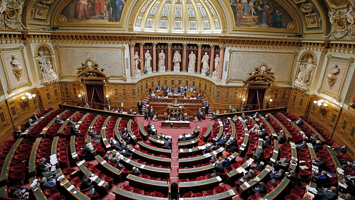 France's far-right secures Senate group for first time