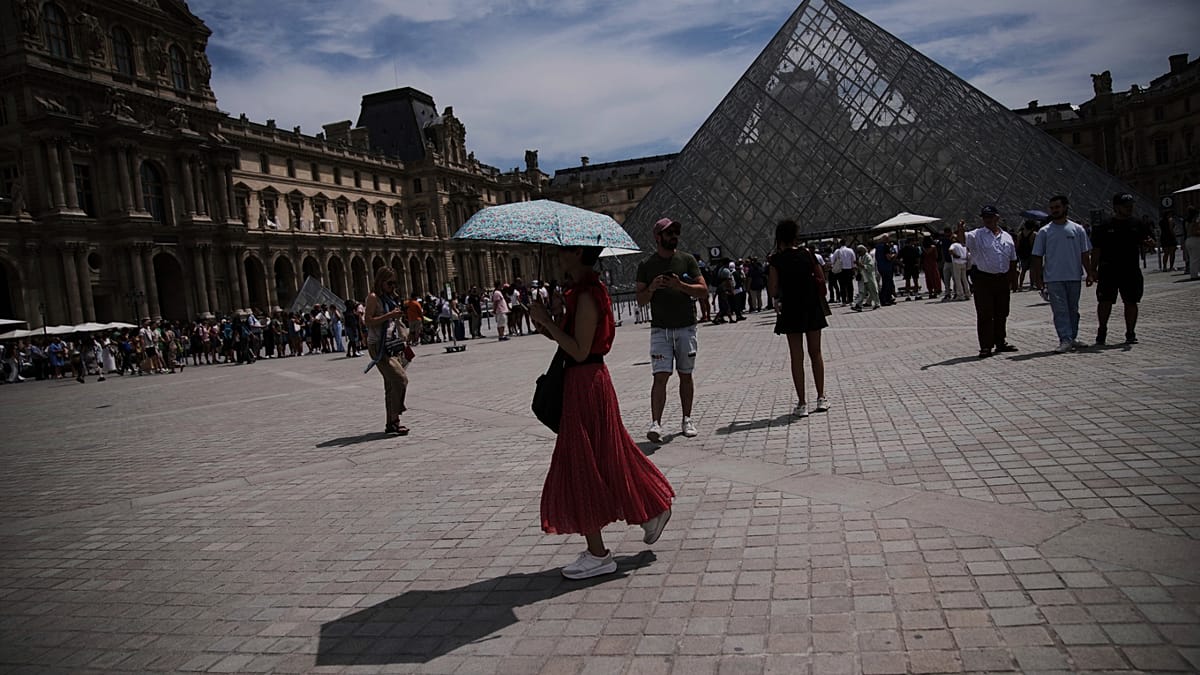 France's Record May Heat Tests Climate Readiness as Heat Dome Settles Over Europe