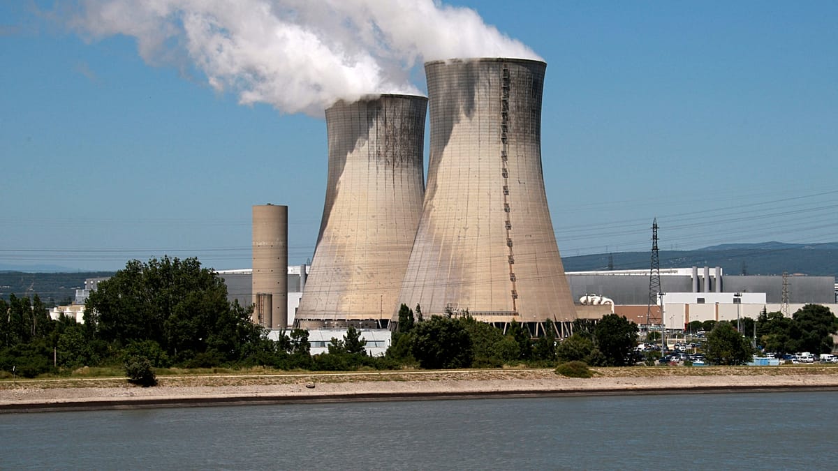 France Shuts Three Nuclear Reactors as Heatwave Strains Cooling Regulations