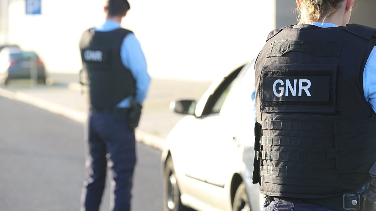 French Mother Arrested in Portugal After Children Found Abandoned in Alcácer do Sal