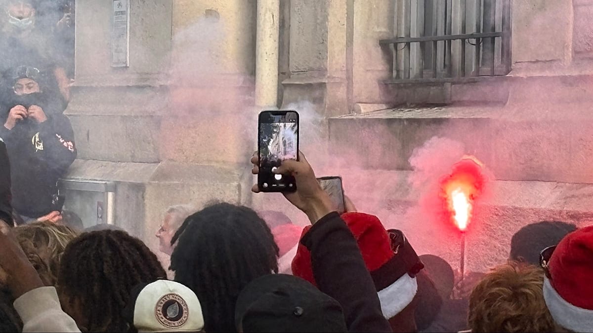 French students torch Paris school entrance ahead of nationwide protest
