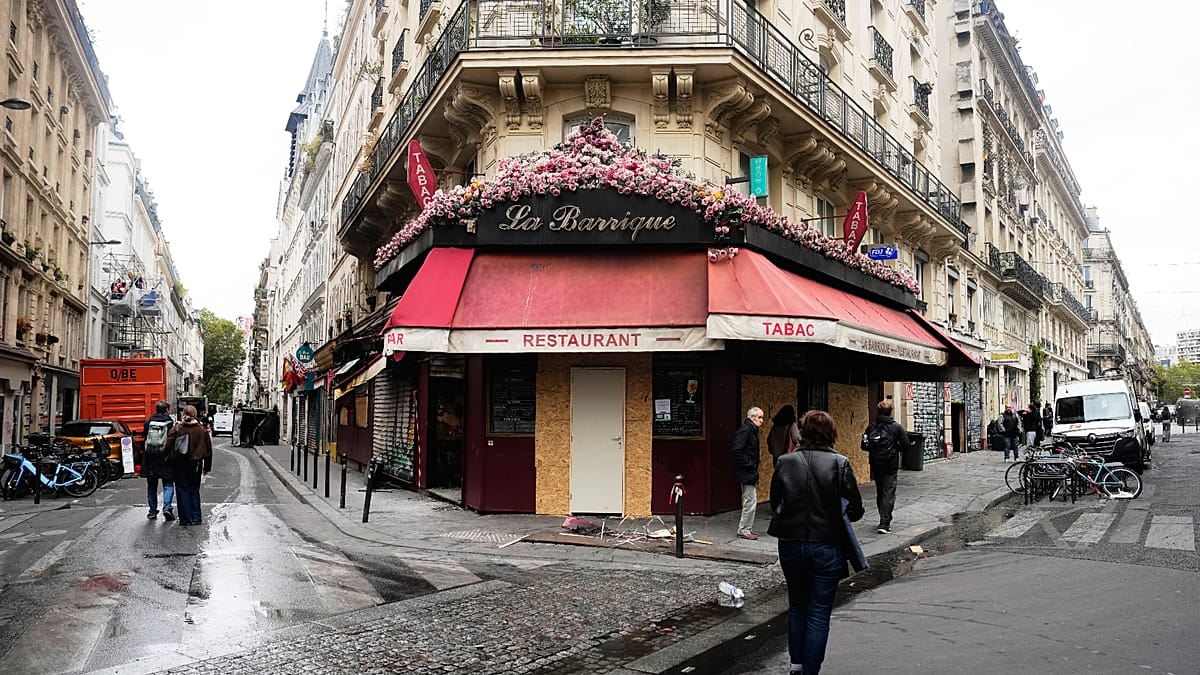 French tourism braces for fallout as riots hit bookings