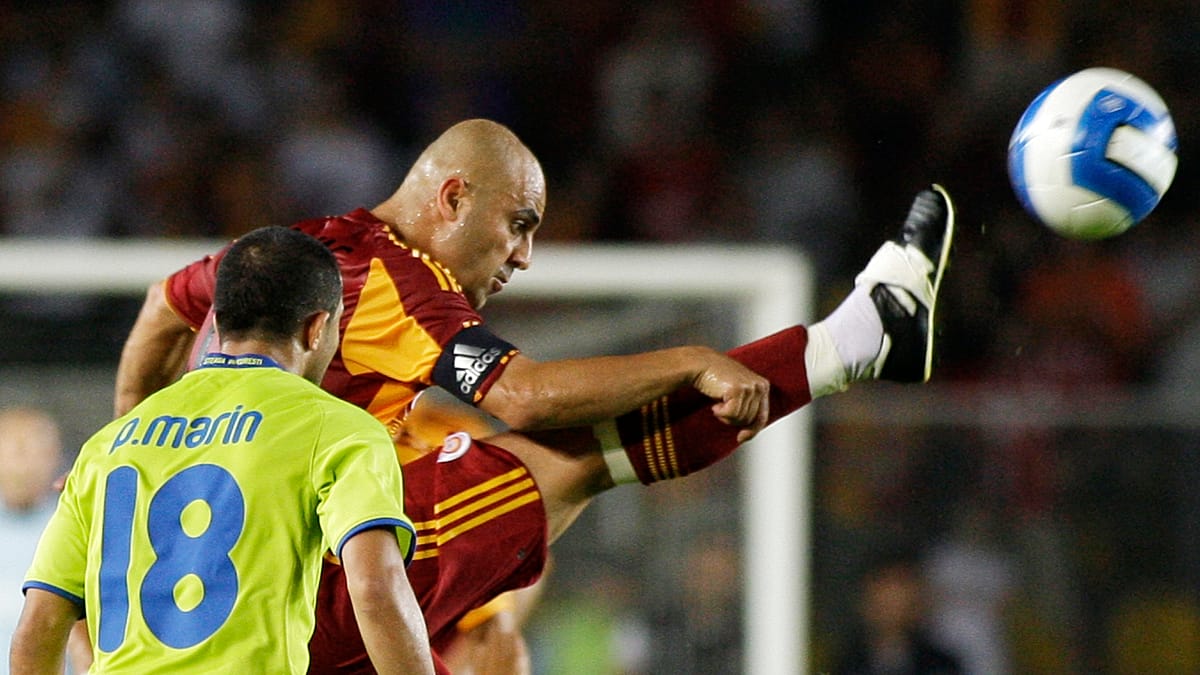 Galatasaray legend and Netflix actor held in Istanbul drug raids