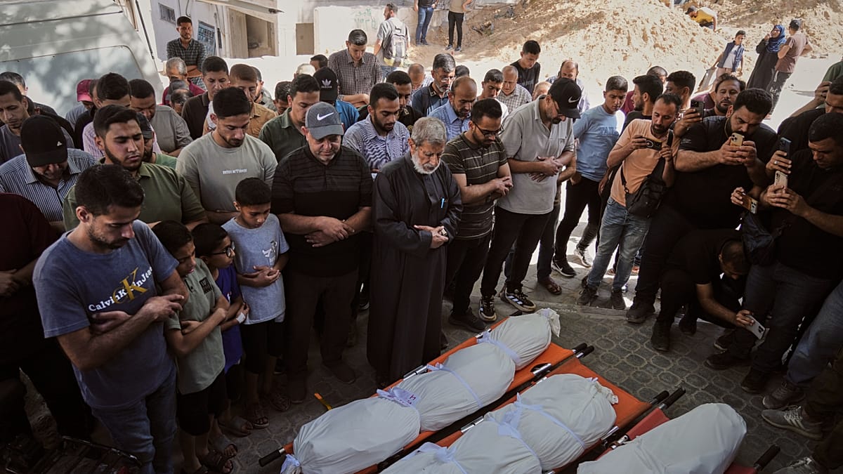 Gaza City Mourns Nine Killed in Overnight Israeli Airstrikes