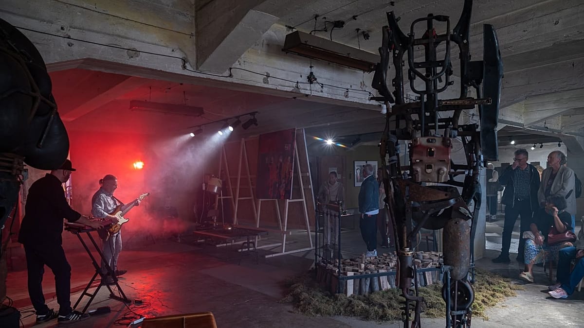 Gdańsk shipyard artists resist redevelopment to preserve Solidarity legacy
