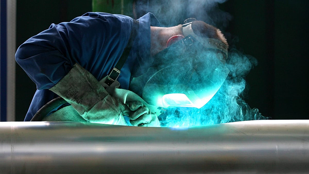 German Business Outlook Plummets to Lowest Level Since 2022 Energy Crisis