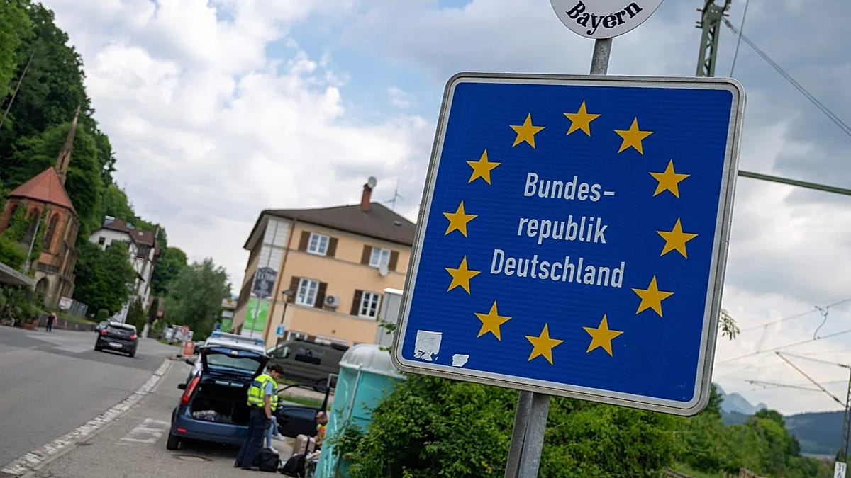 German Interior Minister Dobrindt Defends Border Controls Amid Legal and Academic Criticism